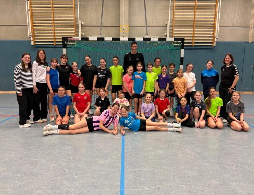 wD Isaias Guardiola zu Besuch bei der weiblichen D-Jugend