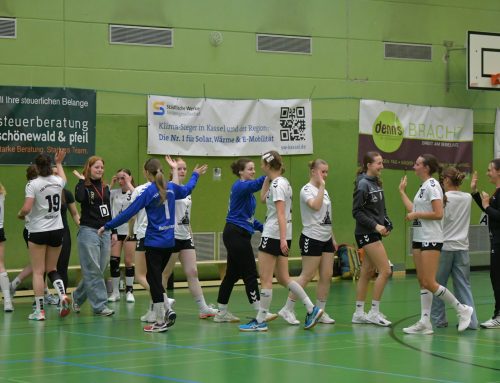 Frauen spielen Unentschieden bei der SVH und beenden Saison auf Platz 2
